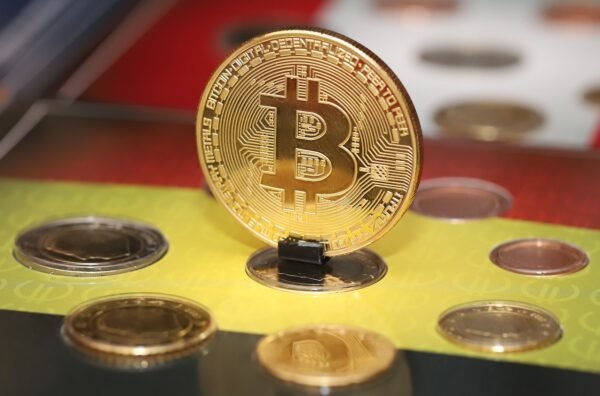 Deflationary Tokens: The Revolutionizing Force in Crypto