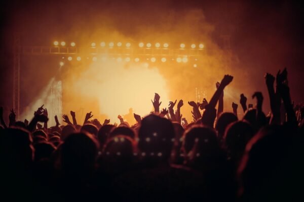 Beyond The Stage: Immersive Concert Experiences Redefining Music
