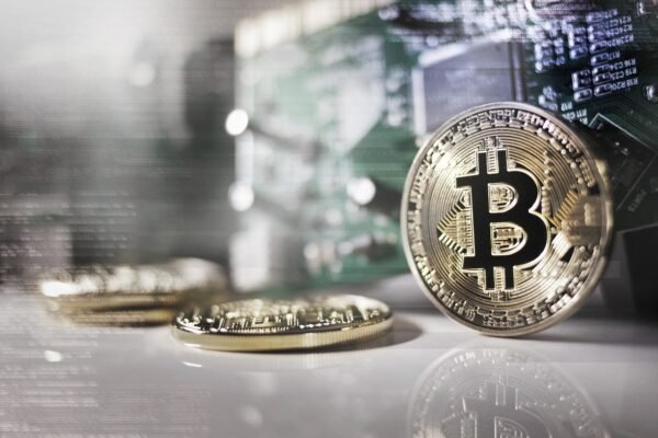 Cryptos Regulatory Tightrope: Innovation Vs. Investor Protection