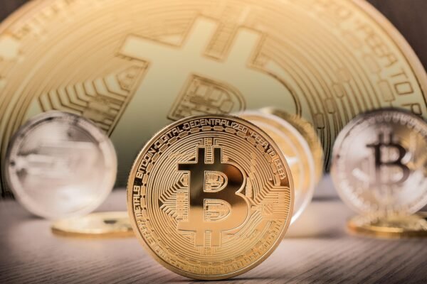 Hodling Through Chaos: A Stress Test Of Conviction